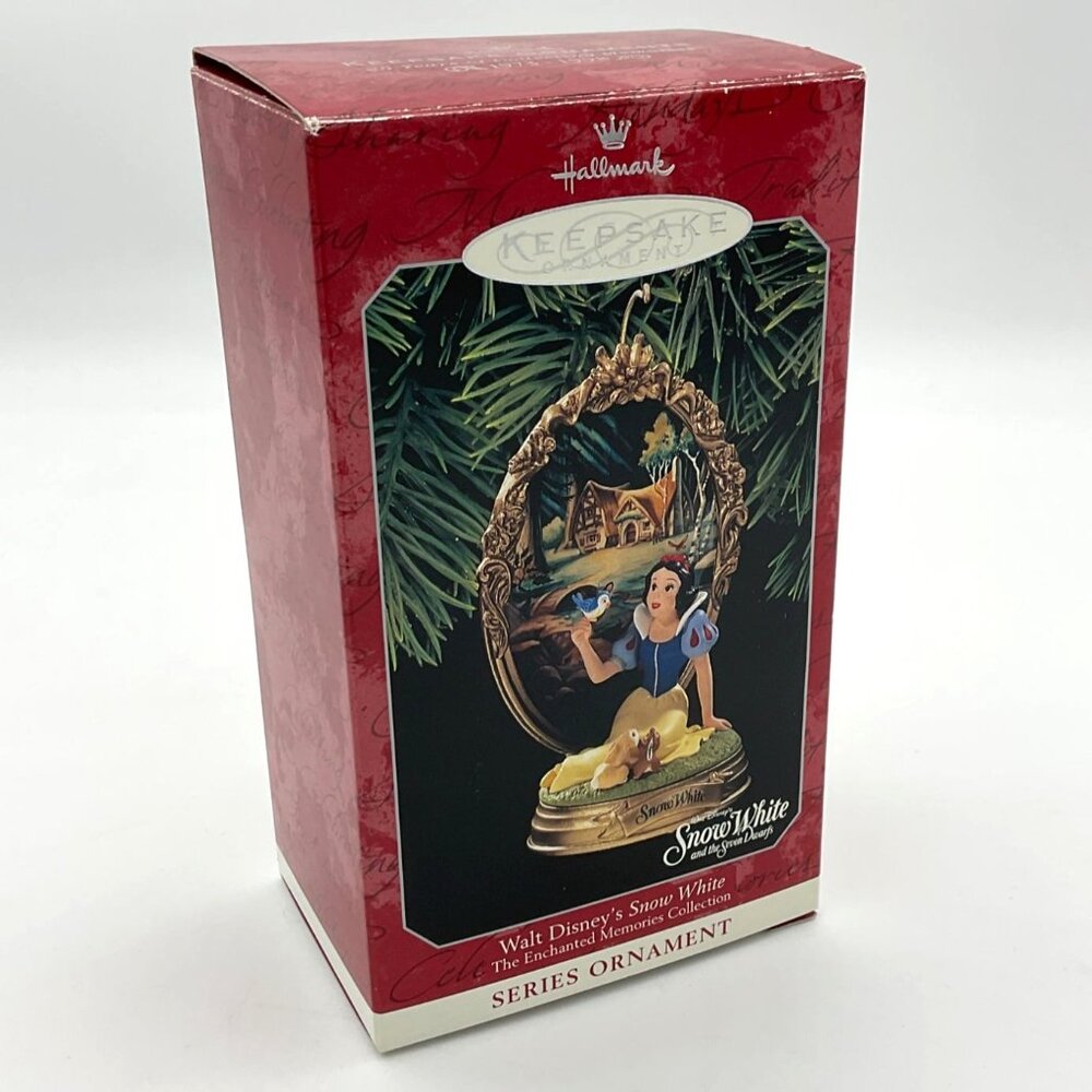 Hallmark Disney Snow White The Enchanted Memories Keepsake Vintage Ornament 1998 - Picture 8 of 10